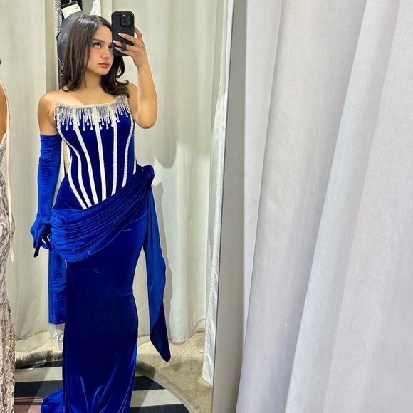 Heiress Royal Blue Corset Gown - Picture 2 of 3